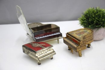 Group Lot Of Music Boxes -one Works