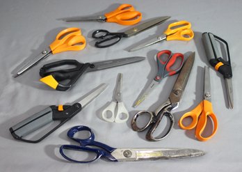 Group Lot Of Various Size Scissors