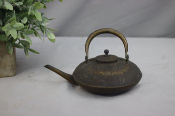 Vintage Japanese Lotus Leaf Embossed Metal Tetsubin