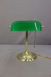 Traditional Bankers Desk Lamp With Green Glass Shade Decorative Quality