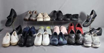 Group Lot Of Slip On Shoes   Size 7-7.1/2