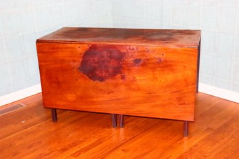 Vintage Mahogany Gate-Leg Drop-leaf Table