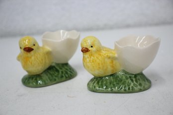 Two Vintage Bordallo Pinheiro Chicks With Egg Cup Holder Made In Portugal