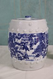 Chinese Blue & White Porcelain Small Barrel/jar With Knobbed Lid