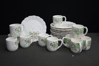 Group Lot Of Haldon Group 1989 White Lattice And Strawberry Ceramic  Mugs And Plates (incomplete Set)