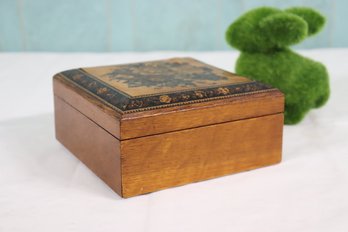 Antique  Tunbridge Ware Style Satinwood  & Mahogany Square Handkerchief Box With Floral Inlay