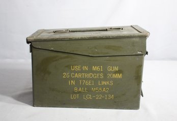 Vintage U.S. Army M61 Ammunition Box