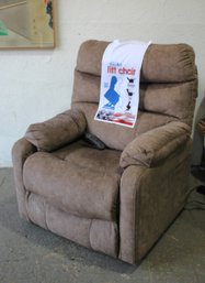 Catnapper Buckley Power Lift Recliner-brown