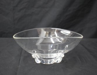 STEUBEN Clear Lead Crystal Modern Art Glass Bowl (4.5'h X 11'w X 9.5'd)