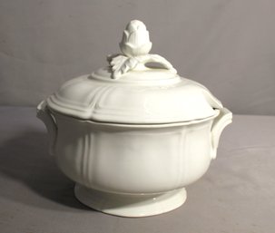 Villeroy & Boch Manoir Vitro Porcelain Tureen With Lid