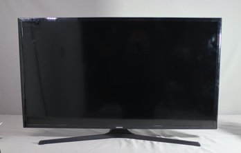 Samsung 41' Tv With Remote And Power Cord   Working