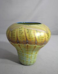 Exquisite Orient & Flume Art Glass Vase