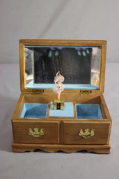 Vintage Deluxe Toyo Ballerina Jewelry Music Box