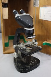 Vintage Propper Stereo Microscope With Accessory Ocular Lenses In Original Wood Carry Case