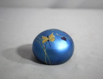 Signed 1975 Orient & Flume Paperweight #372