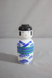 VTG Kikkoman Porcelain Sake Wine Decanter Blue Green White Geisha Label