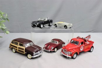 Group Lot Of 5 Scale Model Cars, Plastic And Metal