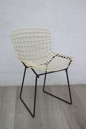 Mid- Century HARRY BERTOIA Child White Wire Side Chair For Knoll