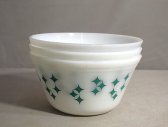 Federal Glass Atomic Star Milk Glass Mixing Bowls - Set Of 3