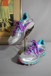 Brooks GTS Women's Running Shoes - Size 9 - Silver, Purple, And Teal
