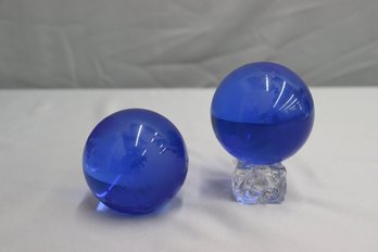 Two Cobalt Blue Etched Glass Globes Paperweights/Objet - 3.5', Only One Stand