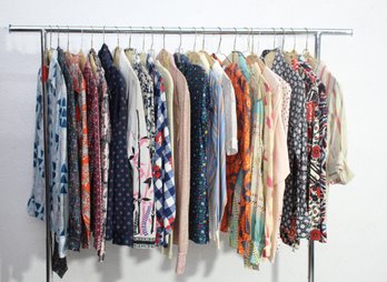 Rack D--Group Lot Of Vintage Tops - Assorted Prints And Styles