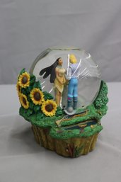 Disney Pocahontas And John Smith Musical Rotating Snow Globe' Colors Of The Wind'