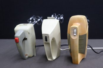 Group Lot Of 3 Vintage Handheld Electric Mixers