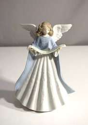 Lladro Porcelain Angel Figurine With Scroll