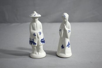 Figural Willow Blue Porcelain Salt & Pepper Shaker Set