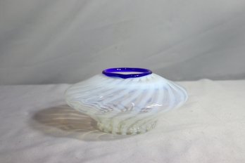 Vintage 1960s White Swirl And Blue Rim Fenton Art Glass Bowl