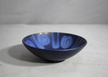 Blue Round Pottery Bowl- 2'H X 5' Round