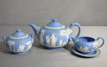 Stunning Vintage Wedgwood Jasperware Tea Set - Blue & White