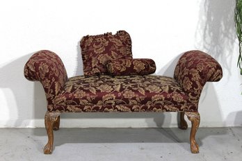 Regal Victorian-Inspired Upholstered Bench'