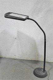 Daylight24 Full Page 8 X 10 Inch Magnifier LED Gooseneck Floor Lamp