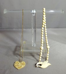 #14-Vintage Carved Bead Necklace And Pendant Set