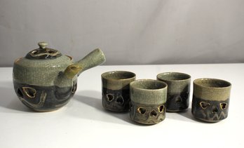 Japanese Somayaki Ceramic Teapot Kyusu With 4 Matching Japanese Gold Horse Cups