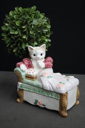 Fitz & Floyd Porcelain Kitty In Bed With Cupcake Keepsake Box