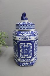 Blue & White Chinese Low Porcelain Hexagonal Apothecary Jar