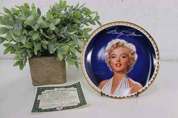 Shimmer And Chiffon Silver Screen Marilyn Porcelain Plate #4419A  Bradford Exchange With COA
