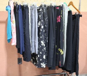 Rack C- Group Lot Of Woman Skirts - ( Shorts And Long )