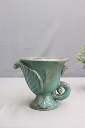 Gonger Pottery USA #H80 Palm Leaf Goblet Vase