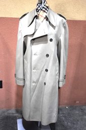 Rack D -Gleneagles Vintage  Men's  Double Breasted Trench Coat Size 42R