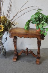 Victorian Style Foyer Console Table