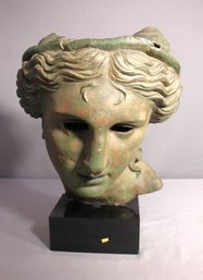 Resign  Bust Of Aphrodite