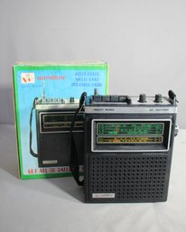 Vintage Windsor Model #2192 Multi Band Portable Radio With Box