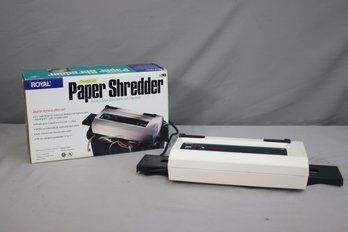 Royal Paper Shredder Model RS90 With Original Box