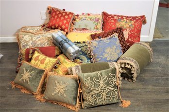 Group Lot  Of Throw Pillows