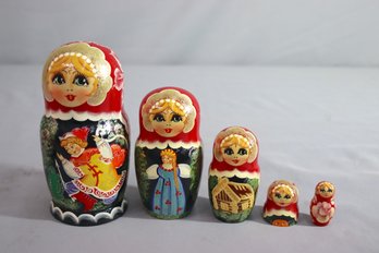 Vintage Eastern European Hand Decorated 5-unit Wooden Matryoshka Nesting Doll