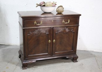 Vintage Henredon Rittenhouse Square Collection Regency Style Mahogany Storage Cabinet